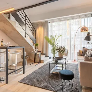 https://b1-loft-duplex-175blo-convention.fr-paris.fr
